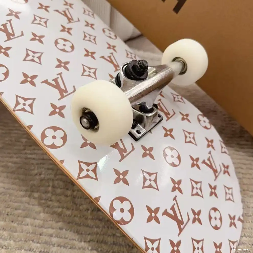 BROWN MONOGRAM SKATEBOARD LV CUSTOM 0706